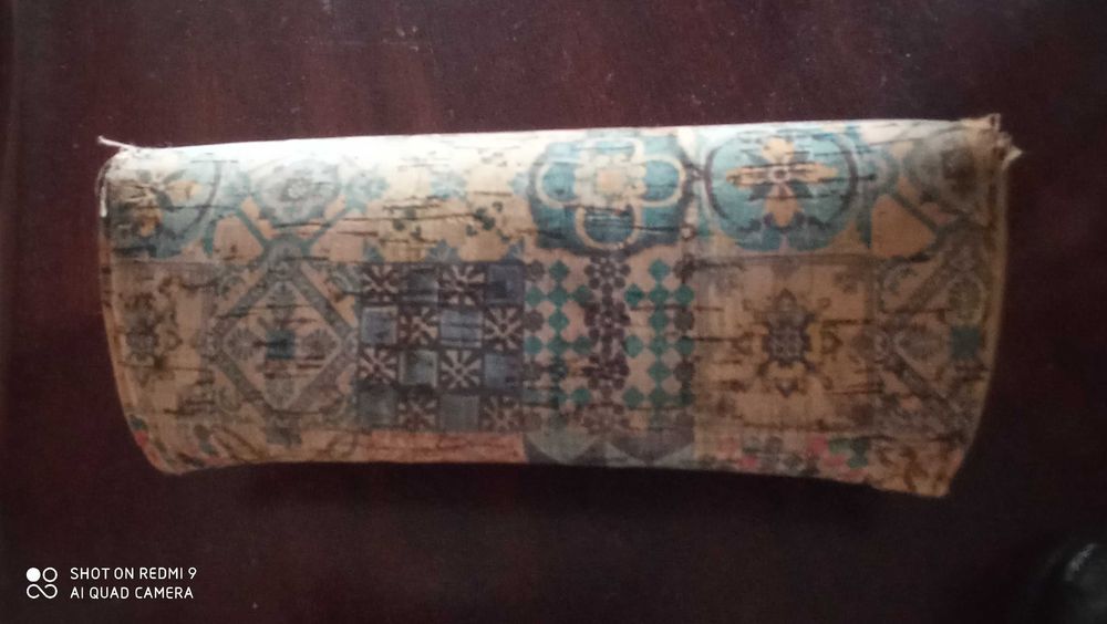 Bolsa de óculos em cortiça