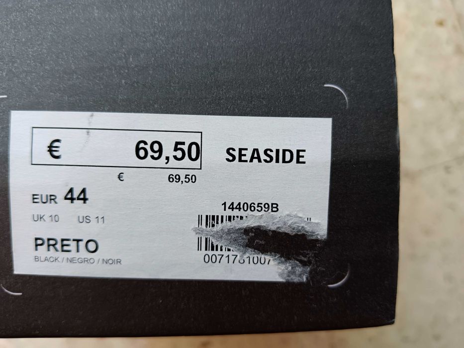 Sapatos praticamente novos número 44