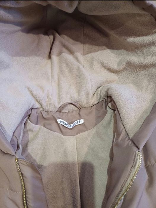 Куртка жіноча утеплена,розмір S.