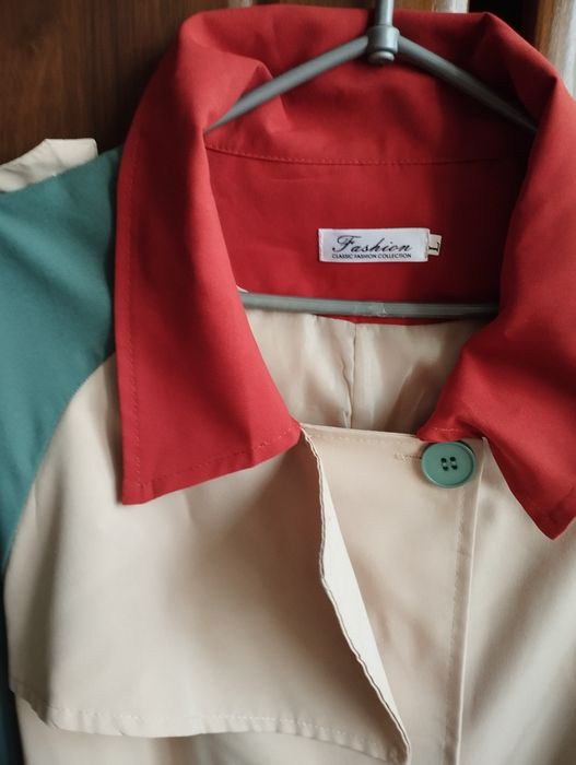 Плащ женский весенний