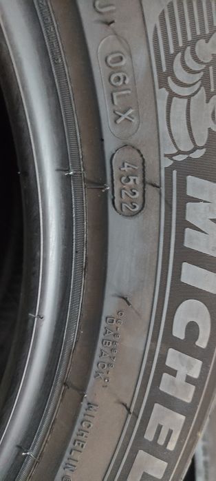 Pneus 235/55/18 Michelin semi novos