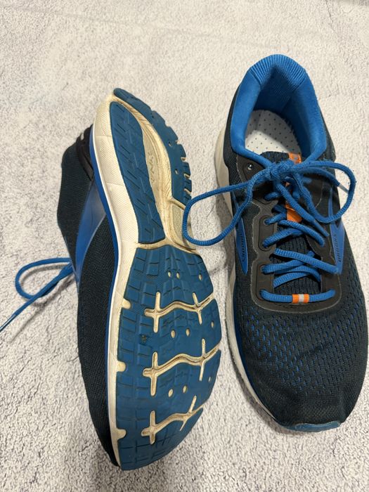Brooks trace r.44,5 (28,5)