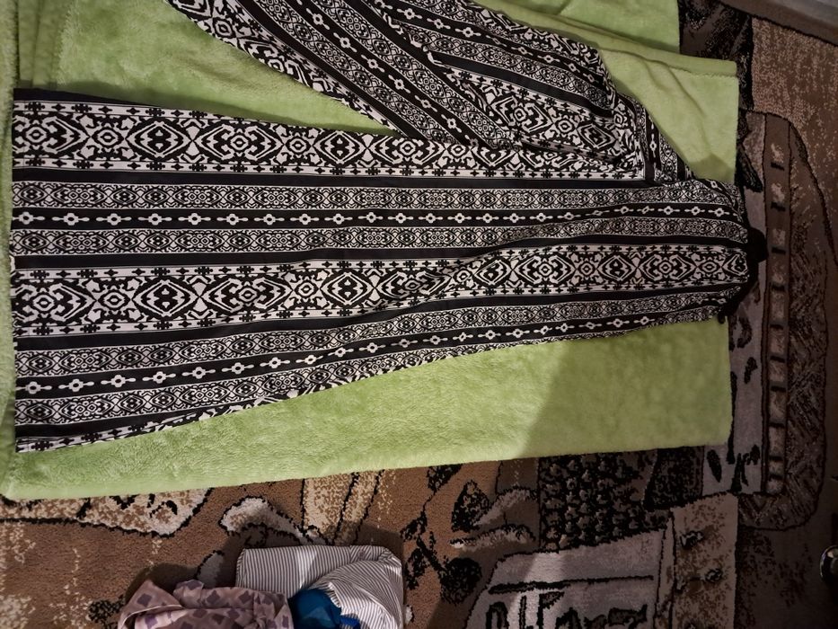SPRZEDAM Nowe spodnie
