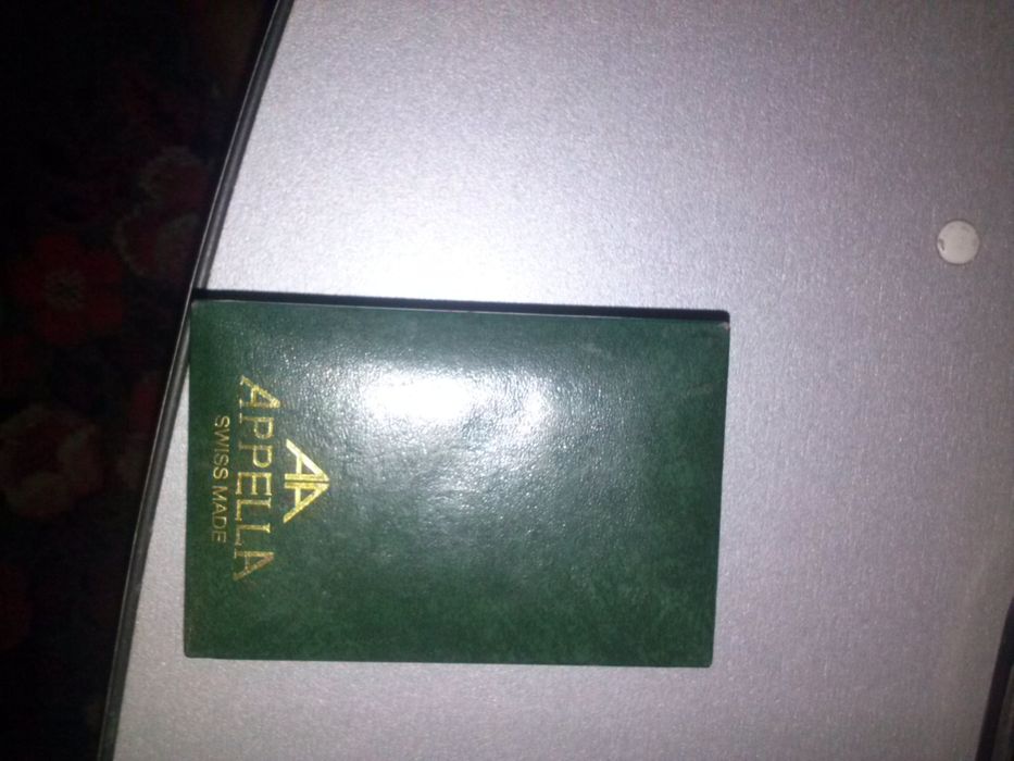 Продам Годиник АПЕЛА