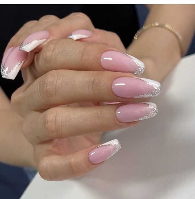 Маникюр ,наращивание ногтей укріплення