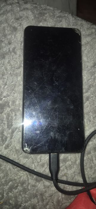 Telefony apple samung xiaomi