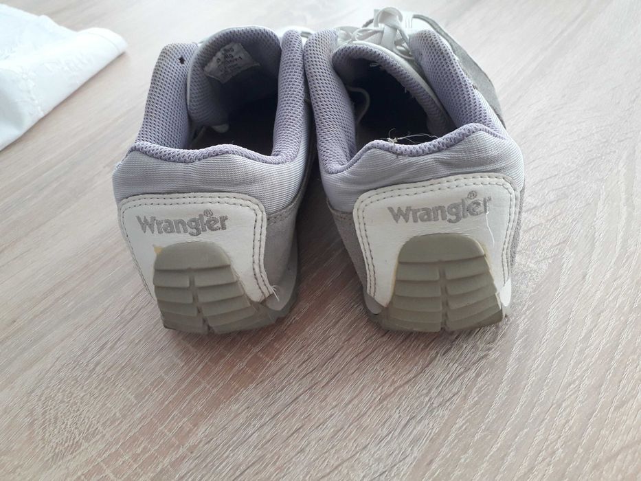 Buty sportowe Wrangler roz.36 (22cm)