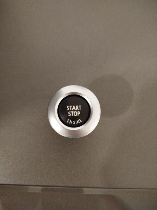 Vendo material BMW e8x