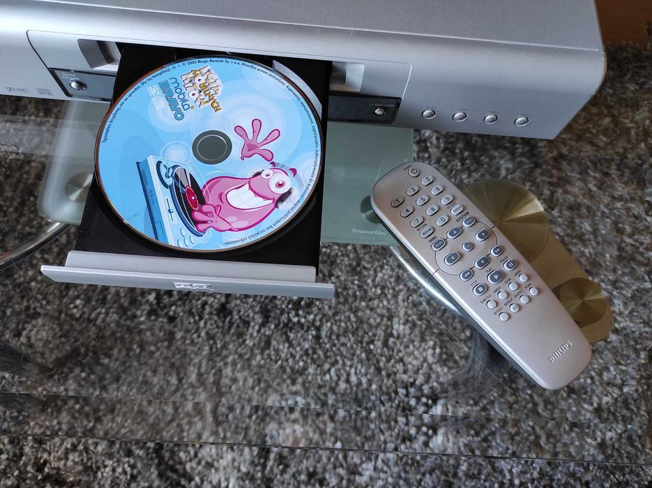 Odtwarzacz DVD PHILIPS DVD 723 + pilot + kable
