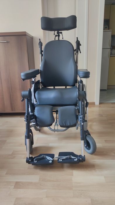 Wózek inwalidzki specjalny firma Inovis
