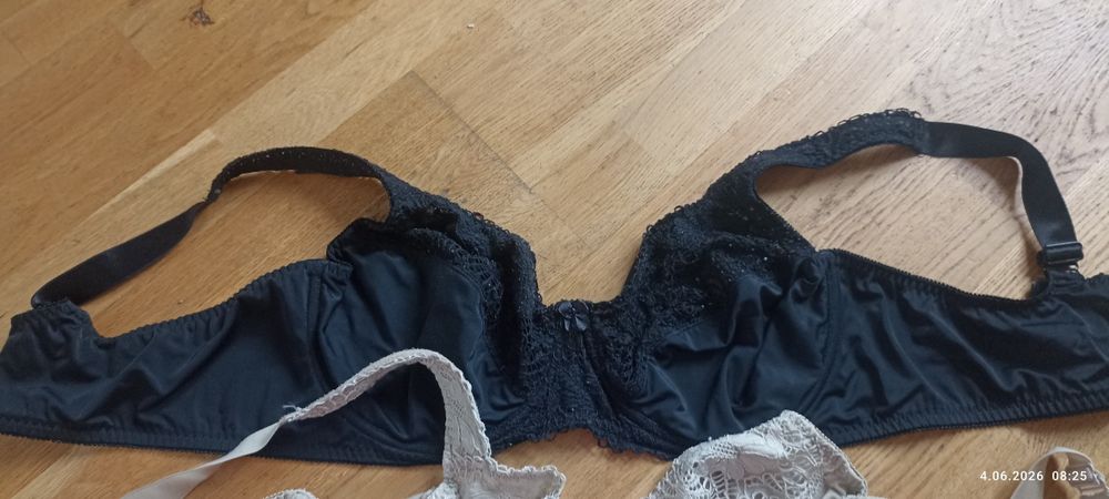 Dwa duże biustonosze Bonprix 105C
