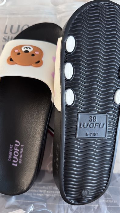 Klapki damskue Luofu toz 39 wkladka 24,5 cm