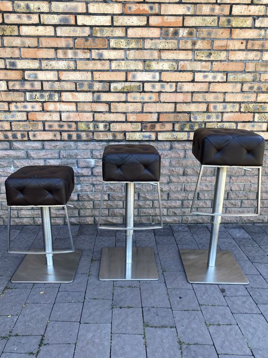 Продам барні стільці