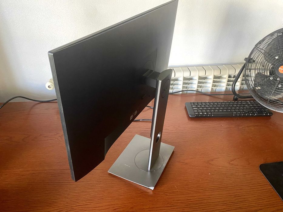 Monitor Dell 2419HC