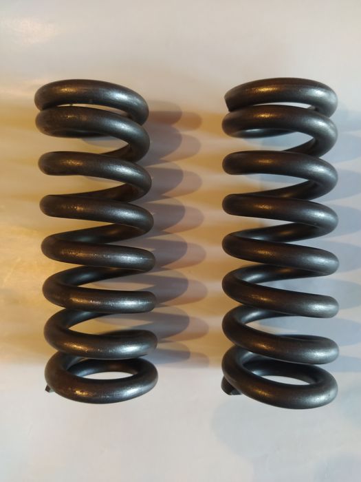 Пружина витая жесткая