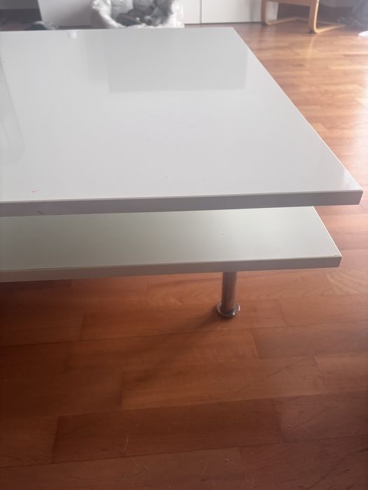 Mesa de Apoio Branco lacado