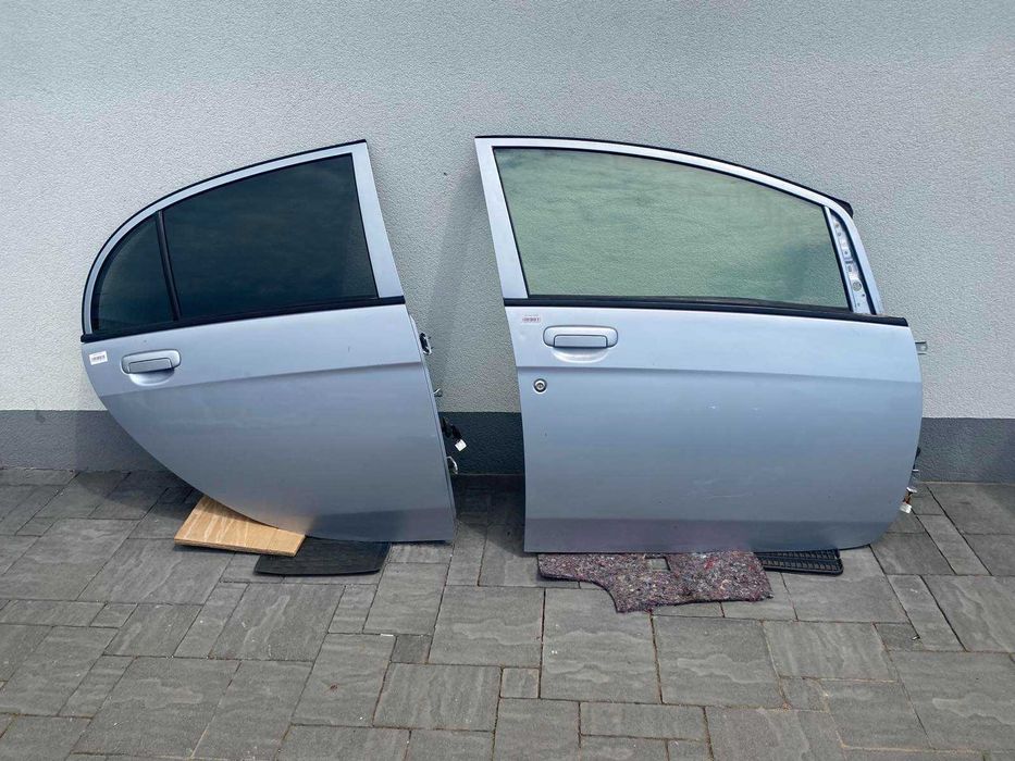 Двері передні\задні Пежо іон\Сітроен с-зеро\Мітсубіші i-miev 2010-2020