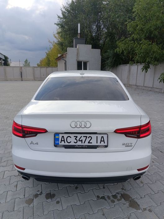 Audi A4 2017 2.0 TFSI — Идеальное состояние!