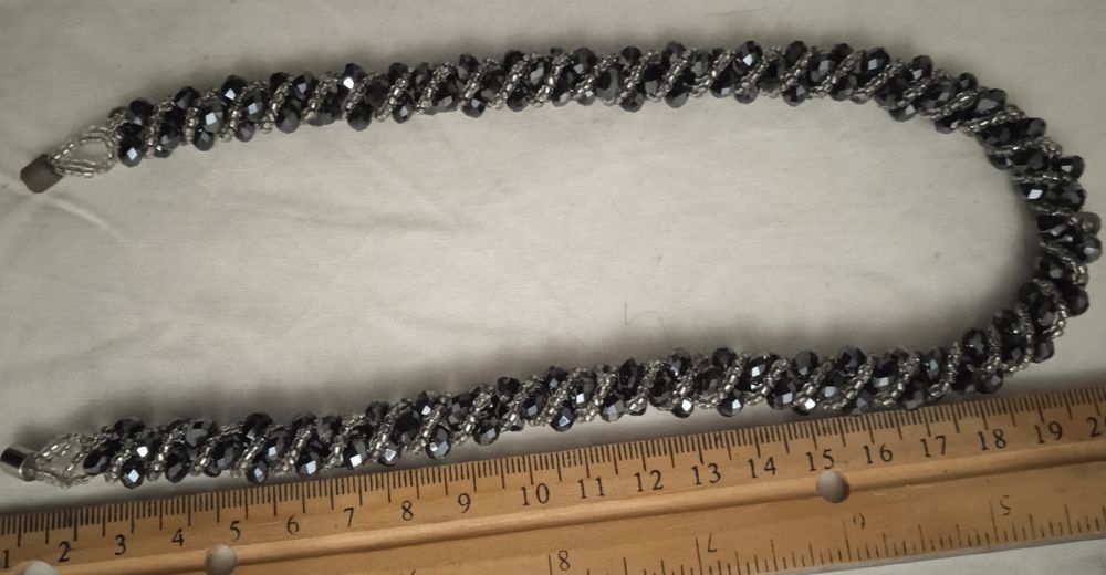 Жіночі прикраси.