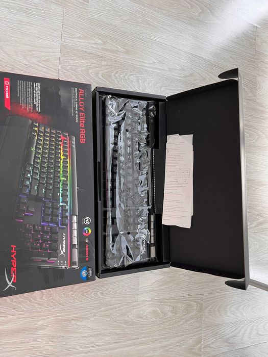 Клавіатура дротова HyperX Alloy Elite RGB Cherry MX Red USB