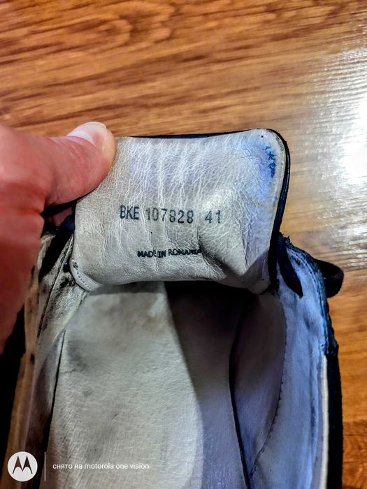 Продам мужские оригинальные кроссовки "Dirk Bikkembergs"