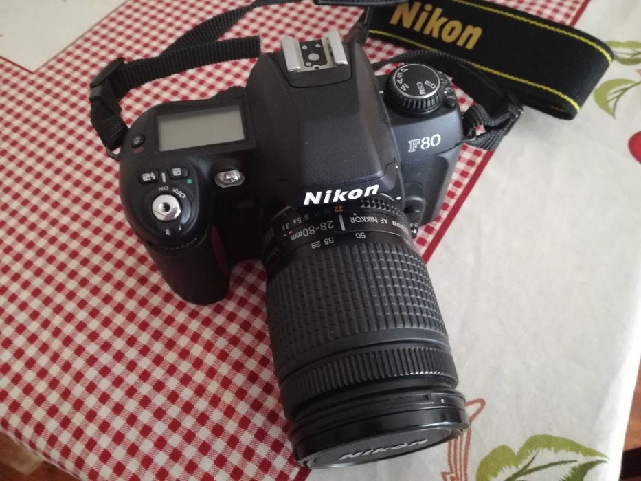 Vendo máquina fotográfica Nikon F80