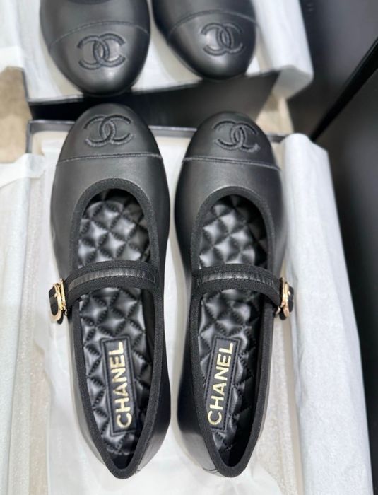 Кроссовки балетки сапоги лоферы Chanel
