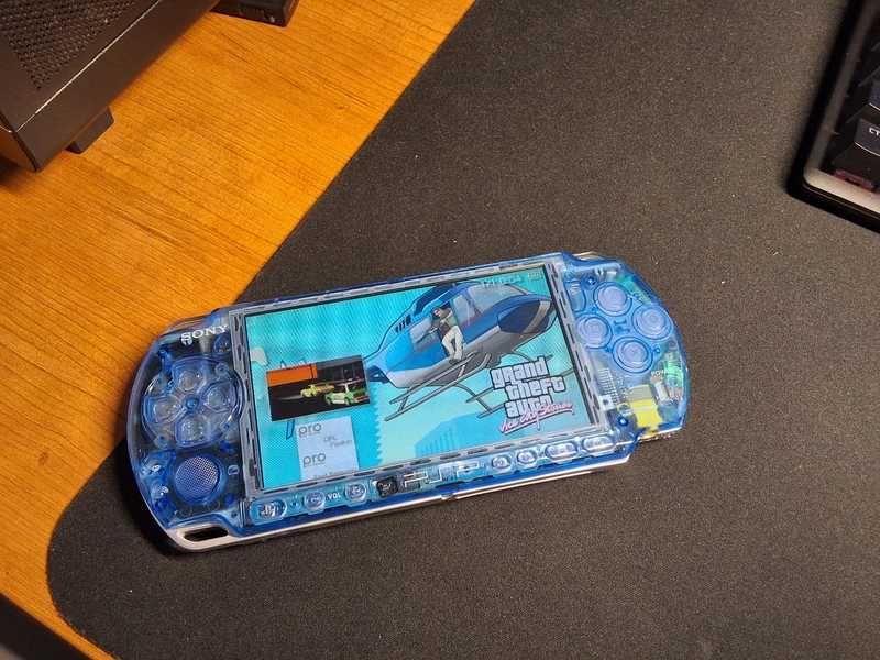 PSP 3000 (Slim & Lite) Transparente Azul