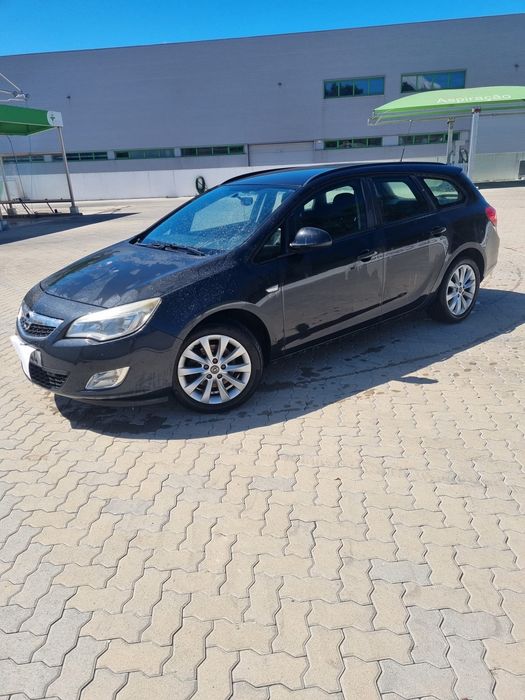 Opel astra sport tourer