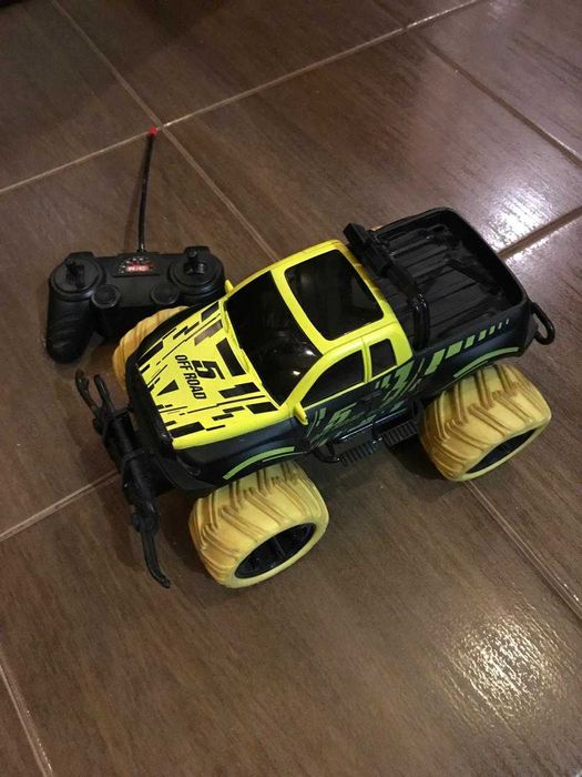 Радіокерована машина Джип