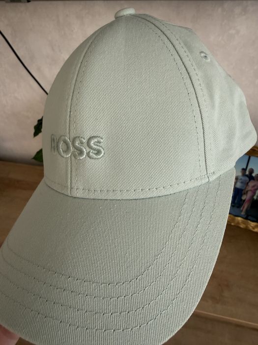 Жіноча кепка boss