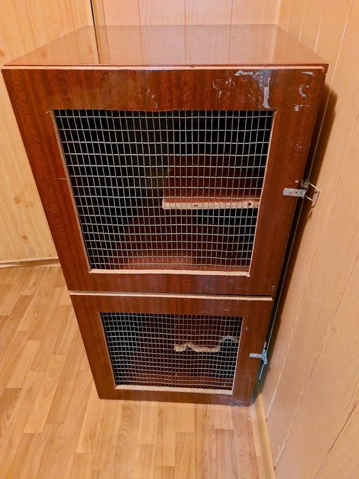 Продам клетку- домик для домашних животных( и не только)