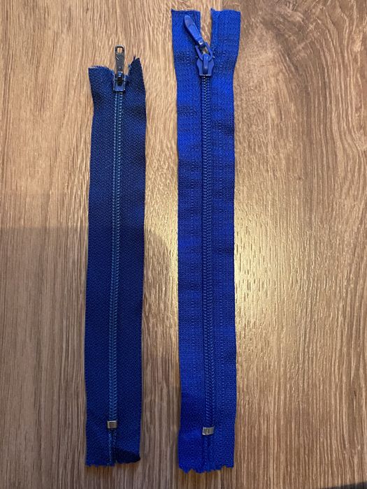 Молнии разноцветные.