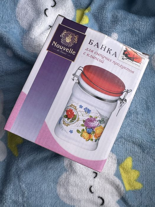 Большая чашка и Сахарница