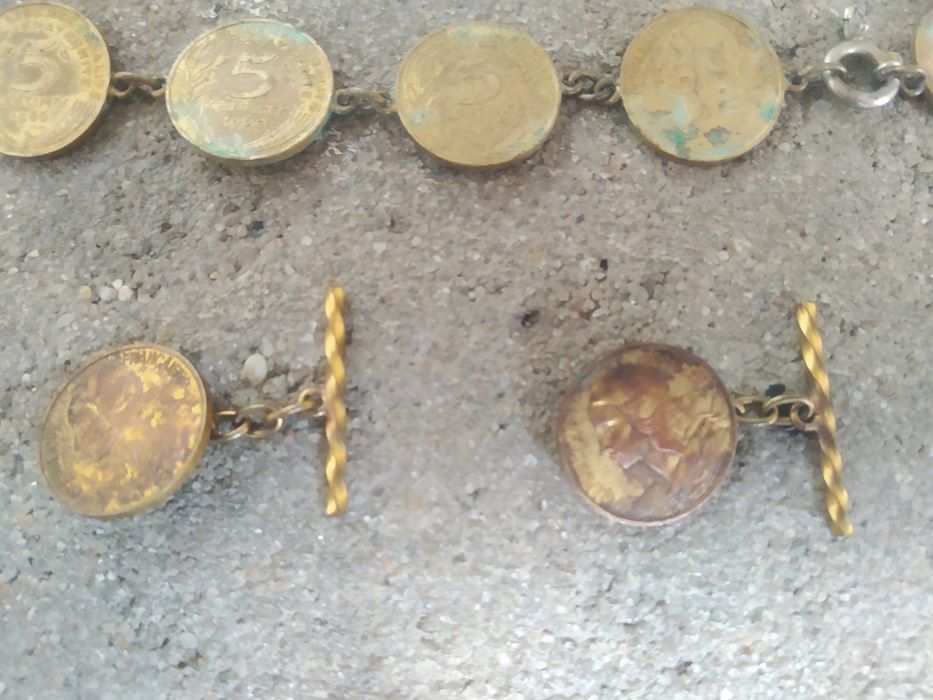Pulseira de 9 moedas 5 centimes de 1966 e botões de punho  5 centimes