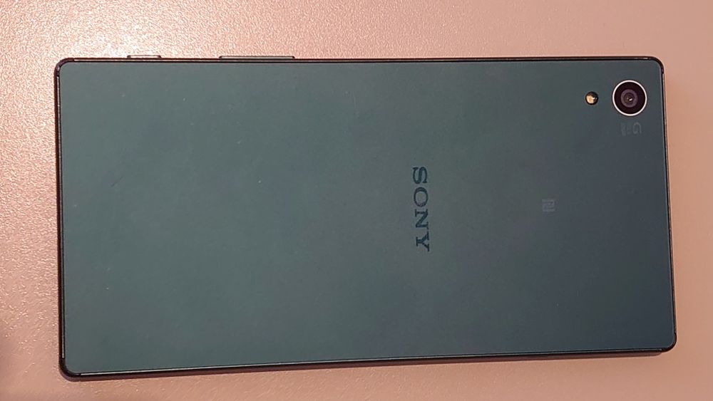 Продам Sony Xperia Z5 Dual E6633, 32 ГБ
