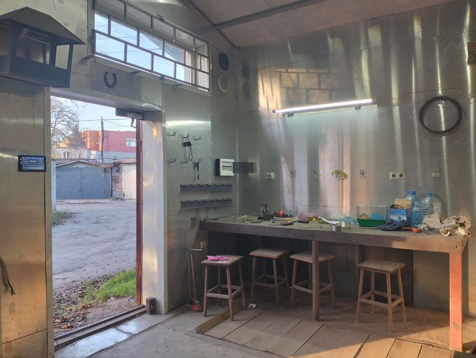 Сдам Бокс.  80м2