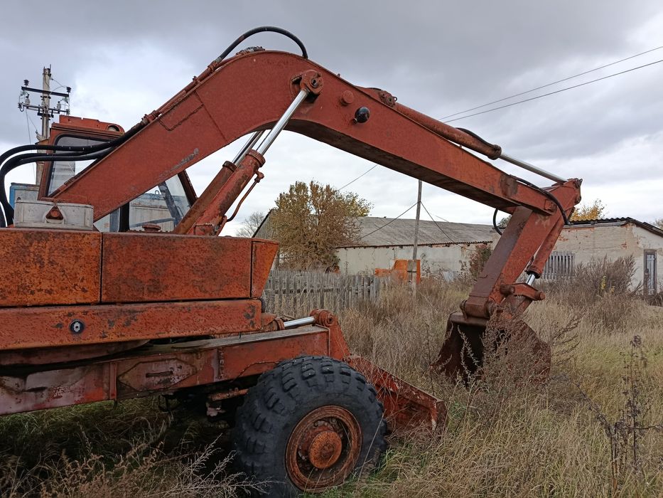 Продам Екскаватор