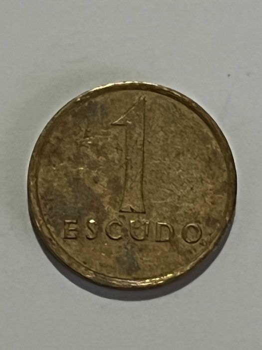 Escudo Coins