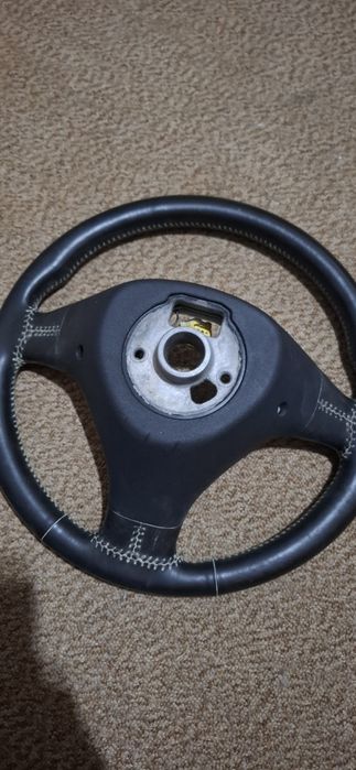Volante audi em bom estado