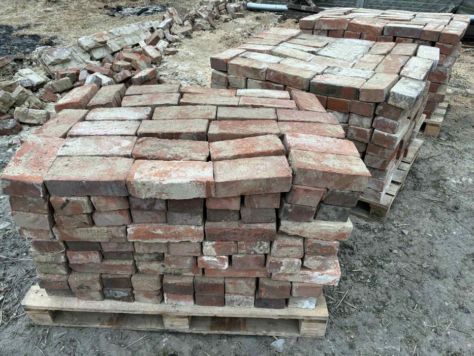 Cegła rozbiórkowa ze stodoły – 2000–2500 szt. | Babkowice