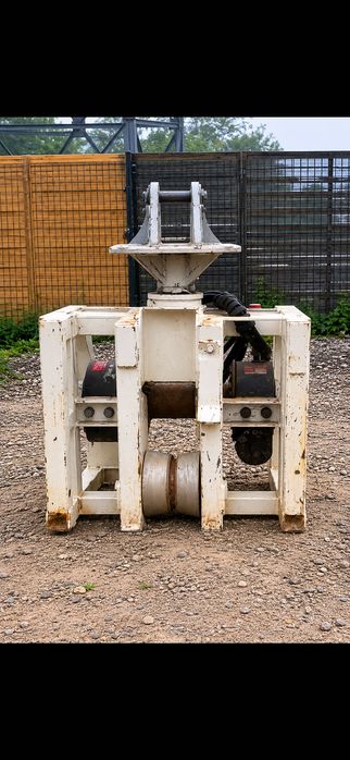 Wyciągarka hydrauliczna do koparki