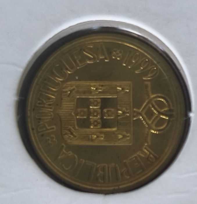Moeda 200 escudos e 1 escudo unc