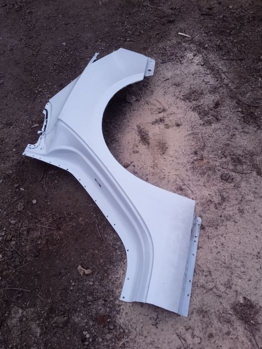 Четверть/фільонка задні/передні Тесла 3/Y/S Tesla 3/Y/S