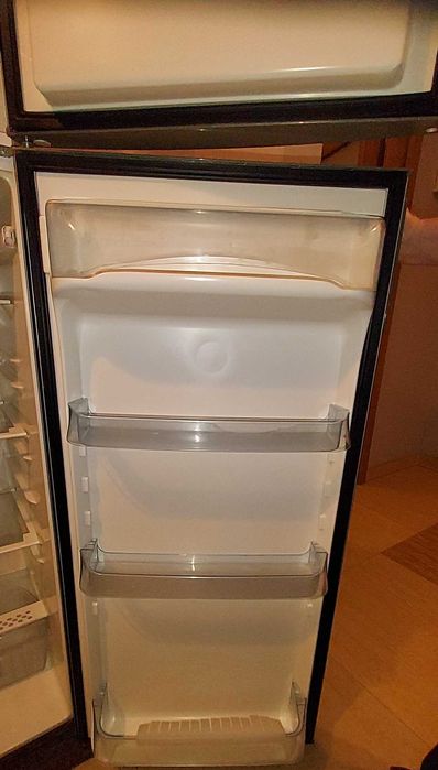 Lodówka Electrolux CT 280 z zamrażarką (st. bdb-) – Warszawa Kobiałka