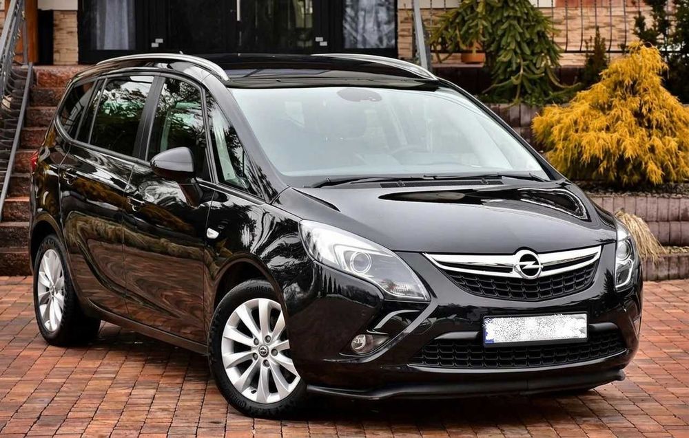 Opel Zafira C 1.4t 140 km 7 Osobowy idealny pod LPG