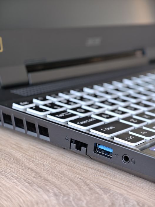 Acer Nitro 5 RTX4060 jak nowy - 21 mies. GW