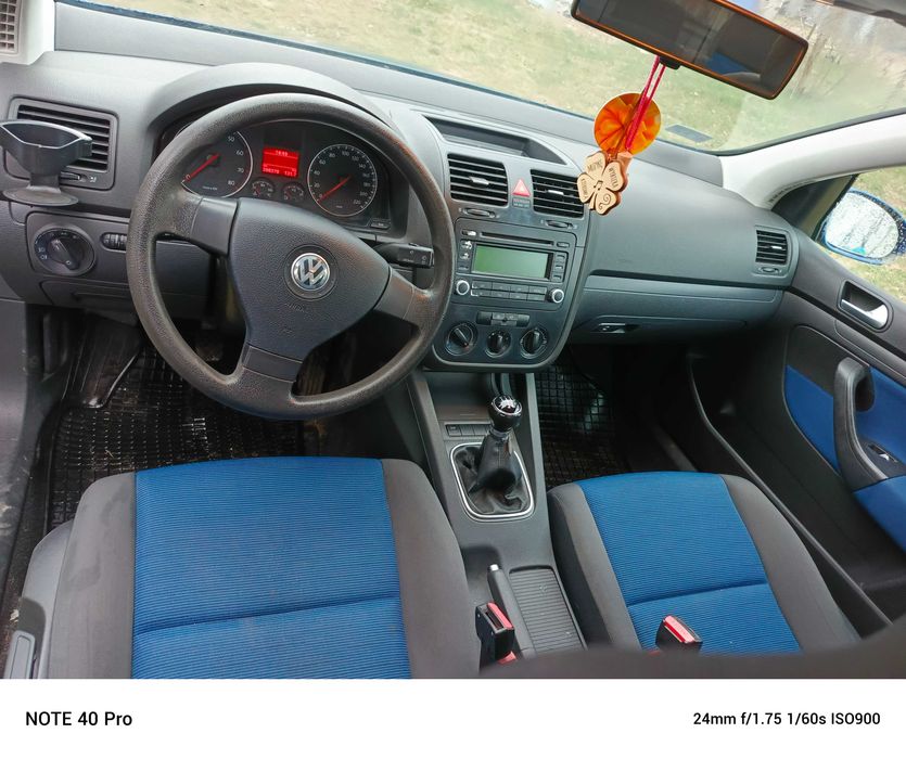 Volkswagen Golf V