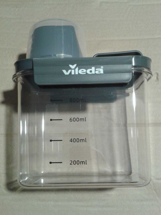 VILEDA Pojemnik na detergenty proszek płyn do prania z miarką 1,1 L