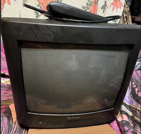 Продам телевизор Thomson !